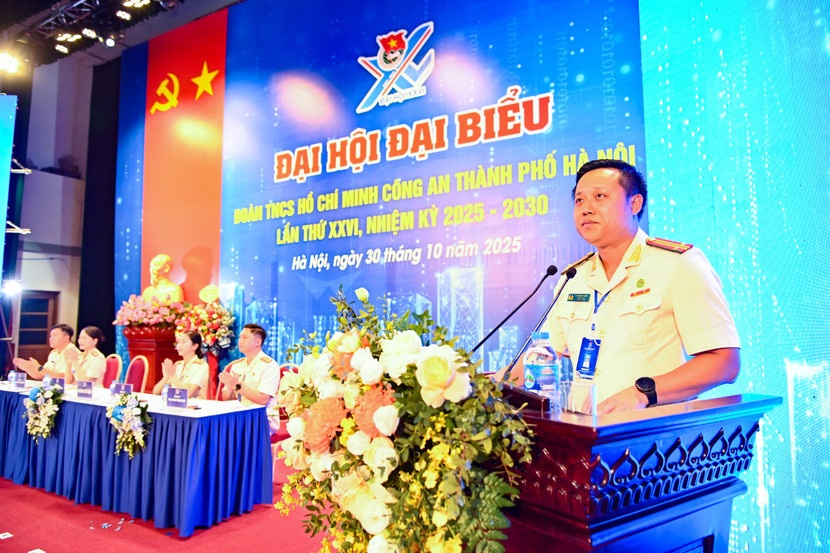 Trung tá Bùi Mạnh Hùng, Trưởng Ban Thanh niên Công an Thủ đô phát biểu tại Đại hội Trung tá Bùi Mạnh Hùng, Trưởng Ban Thanh niên Công an Thủ đô phát biểu tại Đại hội
