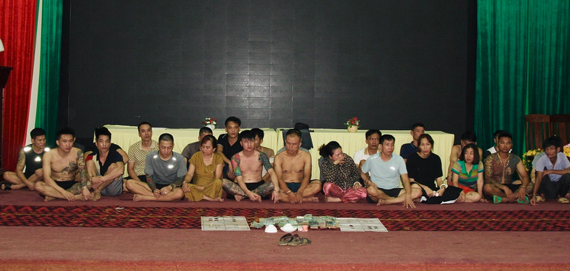 Nhóm đối tượng tổ chức đánh bạc, đánh bạc bị bắt giữ Nhóm đối tượng tổ chức đánh bạc, đánh bạc bị bắt giữ