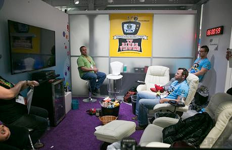 Dan Jordan, Spencer Larson và Chris Laughlin đã lập kỷ lục mới