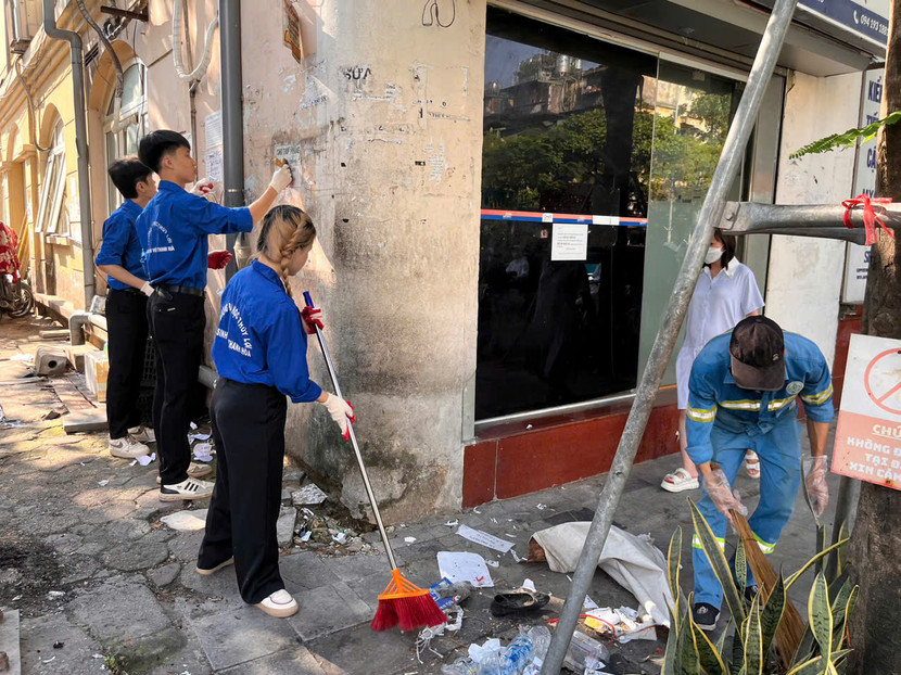 Tổ chức dọn dẹp vệ sinh môi trường, phòng chống dịch bệnh Tổ chức dọn dẹp vệ sinh môi trường, phòng chống dịch bệnh