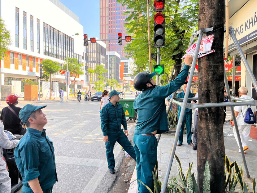 Tháo gỡ các quảng cáo vi phạm Tháo gỡ các quảng cáo vi phạm