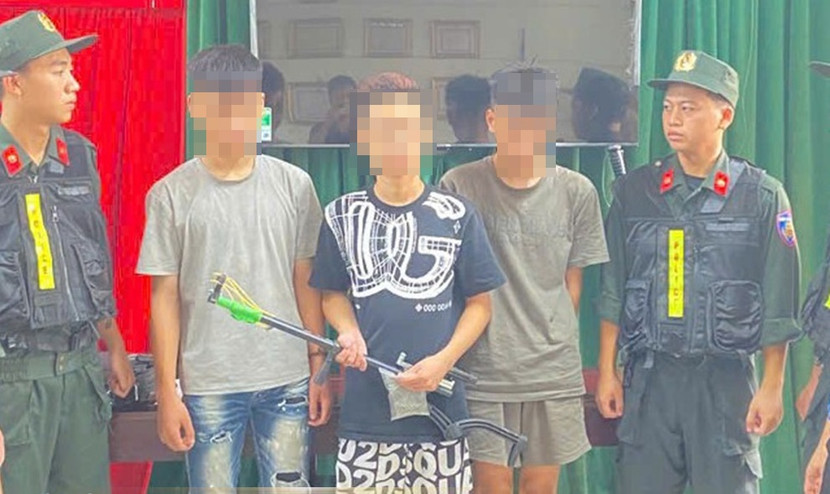 Nhóm đối tượng bị bắt giữ