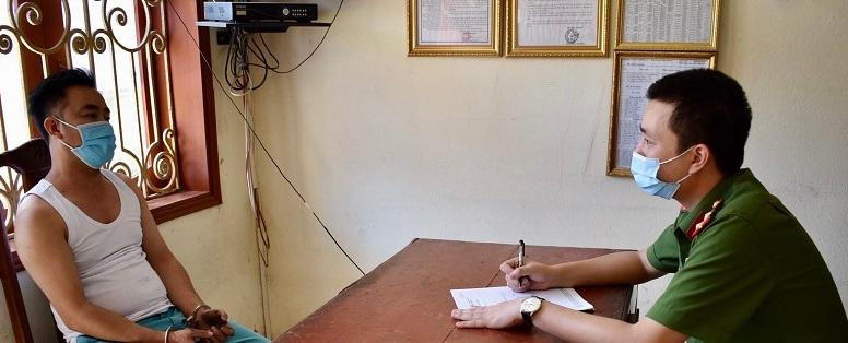 Cơ quan điều tra lấy lời khai của Nguyễn Văn Đồng Cơ quan điều tra lấy lời khai của Nguyễn Văn Đồng