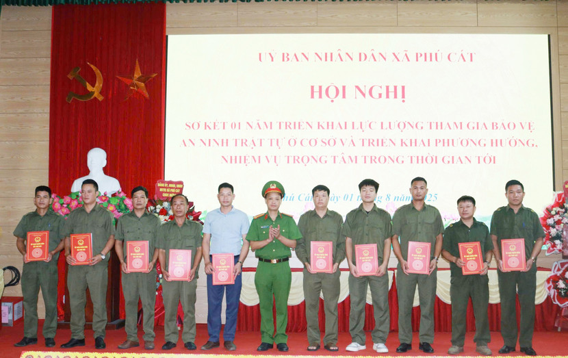 Kiện toàn tổ chức các tổ bảo vệ an ninh trật tự ở cơ sở