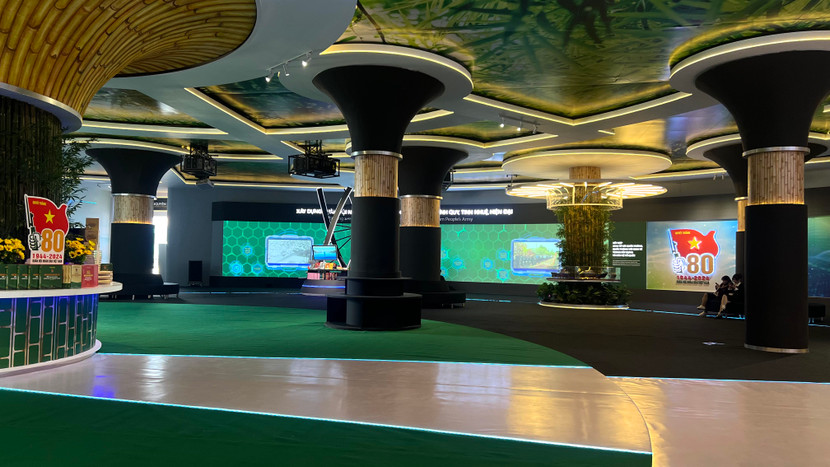 Ứng dụng công nghệ hiện đại tại Khu trưng bày thành tựu 80 năm QĐND Việt Nam Ứng dụng công nghệ hiện đại tại Khu trưng bày thành tựu 80 năm QĐND Việt Nam