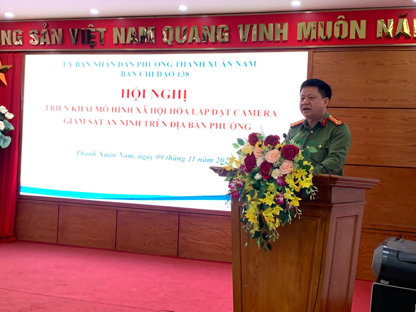 Thượng tá Nguyễn Quốc Dũng, Phó Trưởng Công an quận Thanh Xuân đánh giá cao mô hình xã hội hóa lắp đặt camera giám sát của phường Thanh Xuân Nam Thượng tá Nguyễn Quốc Dũng, Phó Trưởng Công an quận Thanh Xuân đánh giá cao mô hình xã hội hóa lắp đặt camera giám sát của phường Thanh Xuân Nam