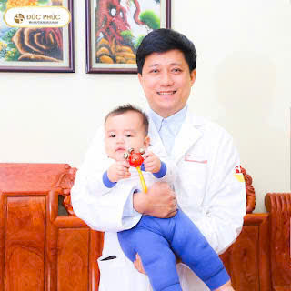 Sự kết hợp giữa y bác sĩ tận tâm, phác đồ cá thể hóa và thiết bị hiện đại tại Đức Phúc đã biến giấc mơ thành hiện thực. Sự kết hợp giữa y bác sĩ tận tâm, phác đồ cá thể hóa và thiết bị hiện đại tại Đức Phúc đã biến giấc mơ thành hiện thực.