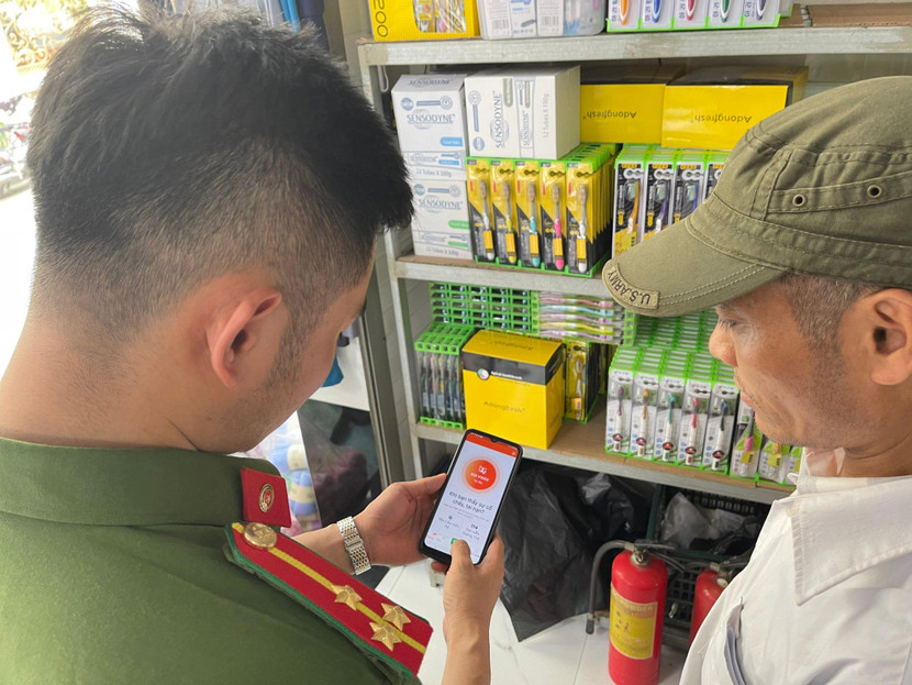 Kiểm tra an toàn PCCC các cơ sở trên địa bàn quận Hà Đông Kiểm tra an toàn PCCC các cơ sở trên địa bàn quận Hà Đông