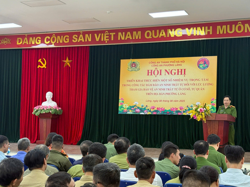 Hội nghị triển khai thực hiện một số nhiệm vụ trọng tâm công tác đảm bảo an ninh trật tự đối với lực lượng tham gia bảo vệ an ninh trật tự ở cơ sở, tự quản trên địa bàn phường Láng