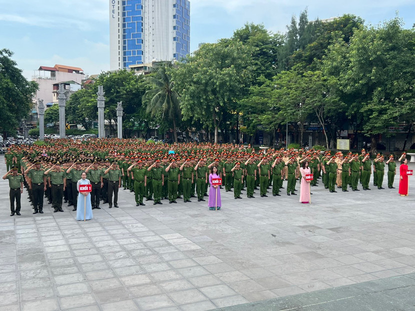 Duyệt đội ngũ các khối