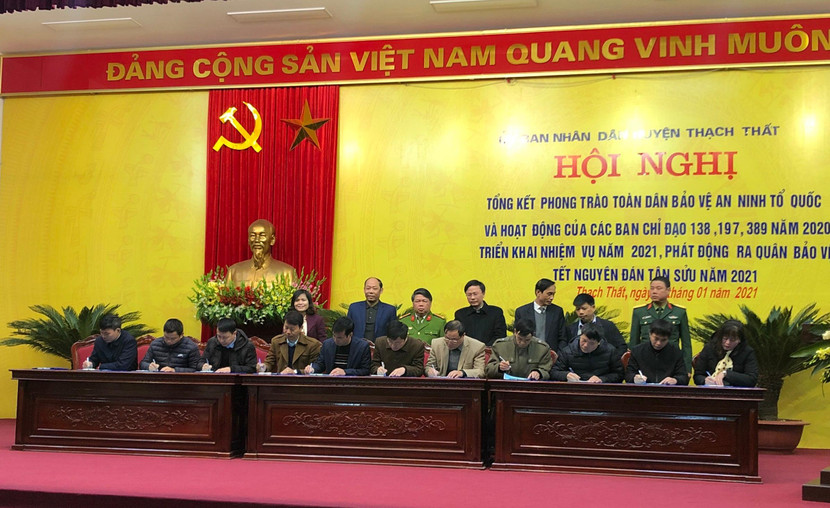 Các đơn vị ký cam kết đảm bảo trật tự, phòng chống mua bán vận chuyển tàng trữ sử dụng pháo