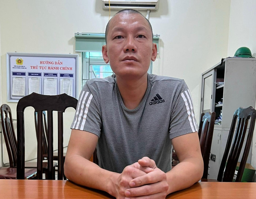 Đối tượng Lê Văn Thông gây rối trật tự công cộng tại bệnh viện Đối tượng Lê Văn Thông gây rối trật tự công cộng tại bệnh viện