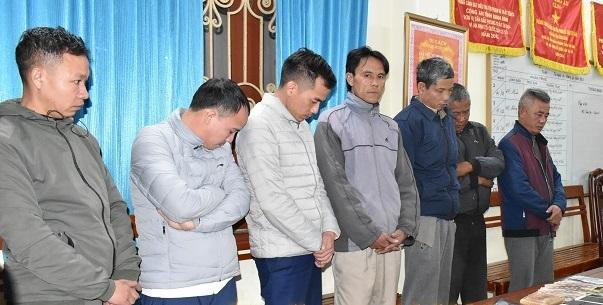 Các đối tượng đánh bạc bị bắt giữ