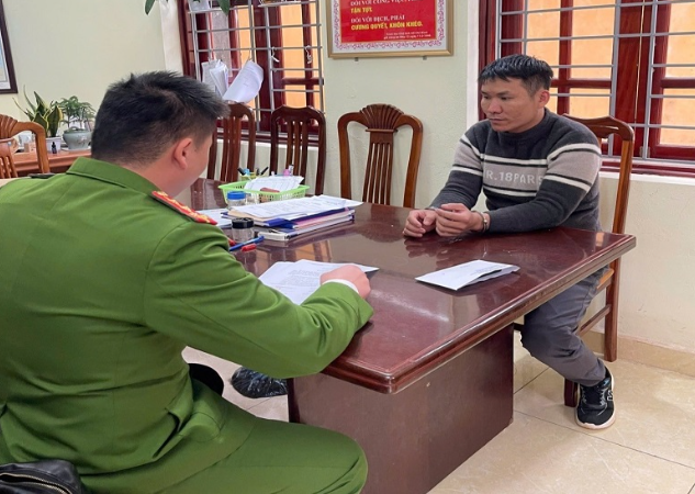 Bị tuyên án 8 tháng tù về tội đánh bạc, gã trai... bỏ trốn ảnh 1 Bị tuyên án 8 tháng tù về tội đánh bạc, gã trai... bỏ trốn ảnh 1