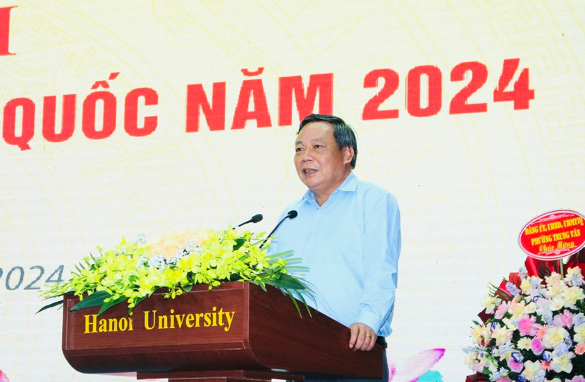 Đồng chí Nguyễn Văn Phong - Phó Bí thư Thành uỷ Hà Nội phát biểu chỉ đạo tại Ngày hội