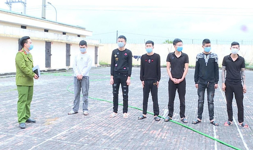 Các đối tượng bị bắt giữ Các đối tượng bị bắt giữ