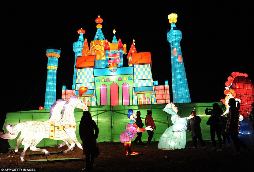 Choáng ngợp với lễ hội đèn lồng tại Trung Quốc ảnh 2