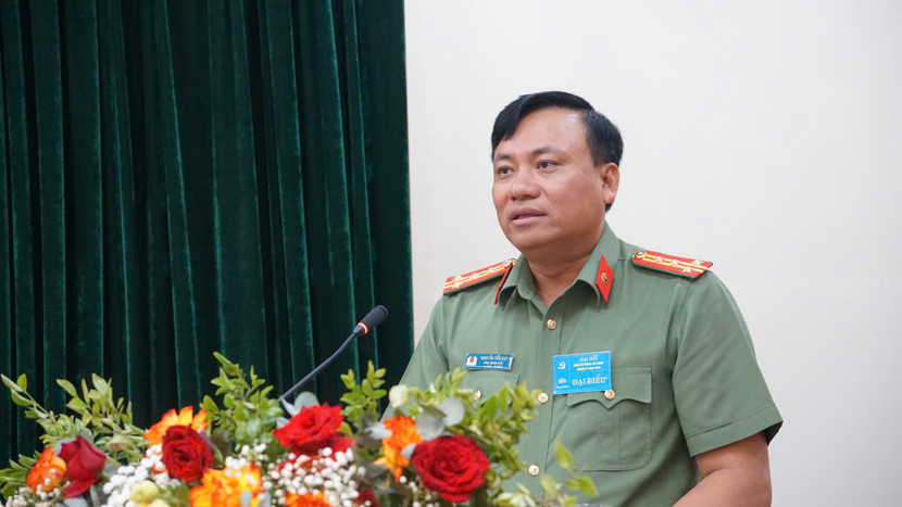 Đại tá Nguyễn Tiến Đạt - Phó Giám đốc CATP Hà Nội phát biểu chỉ đạo Đại hội Đại tá Nguyễn Tiến Đạt - Phó Giám đốc CATP Hà Nội phát biểu chỉ đạo Đại hội