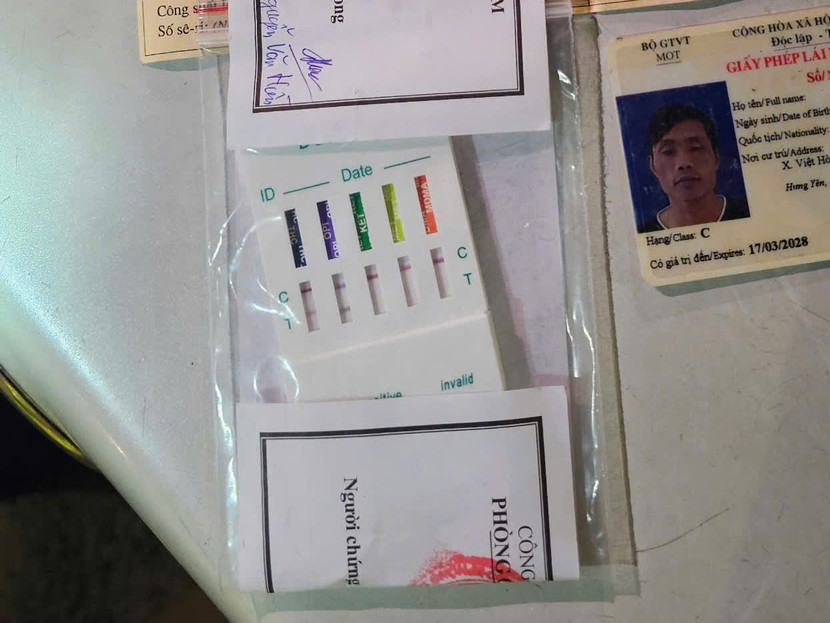 Tài xế xe tải cùng kết quả kiểm tra nhanh ma tuý