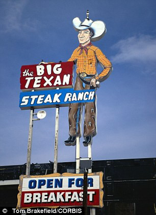 Xăm trên mình hơn 103 biểu tượng của đường cao tốc ảnh 7