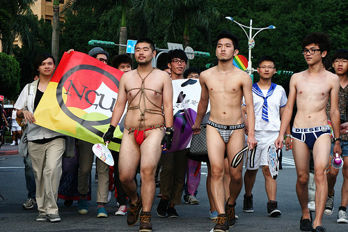 Diễu hành đồng giới lớn nhất tại Đài Loan ảnh 11