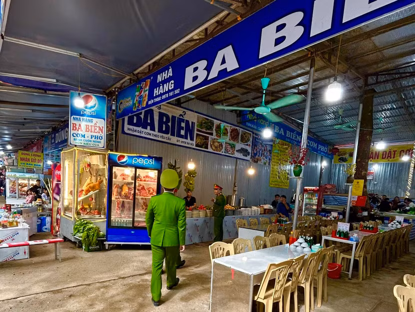 Tuyên truyền hướng dẫn các hộ kinh doanh đảm bảo an toàn PCCC Tuyên truyền hướng dẫn các hộ kinh doanh đảm bảo an toàn PCCC
