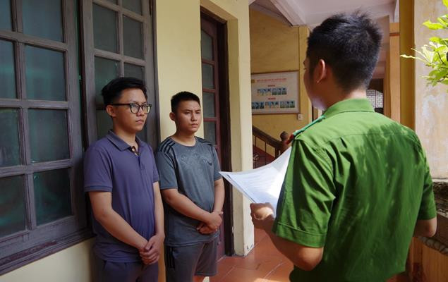 Các đối tượng lừa đảo chiếm đoạt tài sản bị bắt giữ Các đối tượng lừa đảo chiếm đoạt tài sản bị bắt giữ