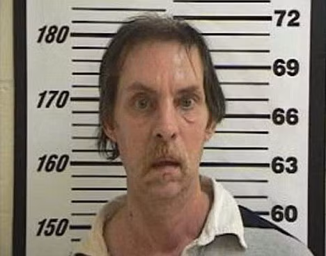 Michael Selleneit luôn hoang tưởng cho rằng vợ bị hãm hiếp