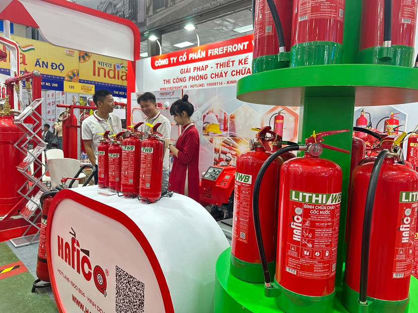 Bình chữa cháy đa năng LITHI/WB được nghiên cứu sản xuất phục vụ công tác chữa cháy, đặc biệt đối với các đám cháy do nguồn phát từ pin Lithium.