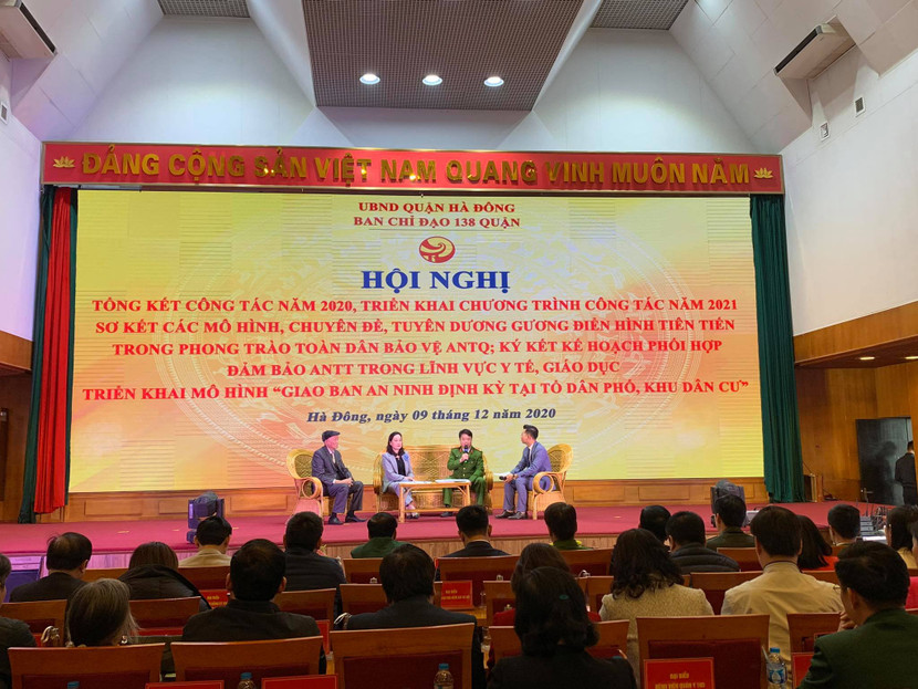 Giao lưu các gương điển hình trong công tác phòng chống tội phạm