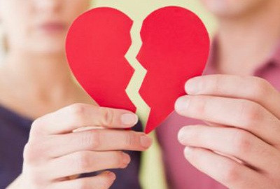 Lý do không nên làm bạn với người cũ ảnh 1