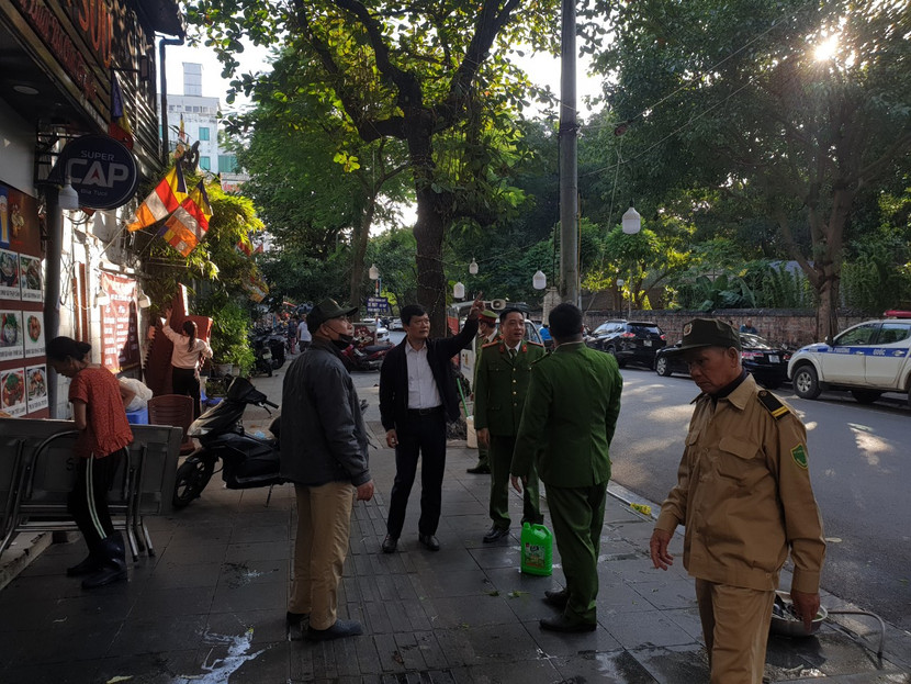 Lãnh đạo quận Đống Đa kiểm tra công tác đảm bảo TTĐT trên địa bàn