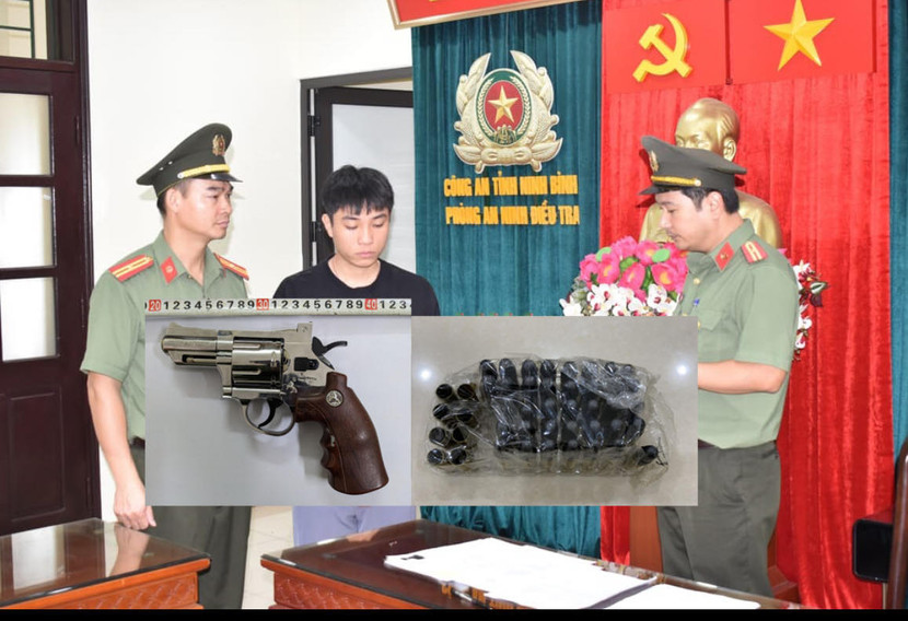 Đinh Công Nam cùng số tang vật bị thu giữ