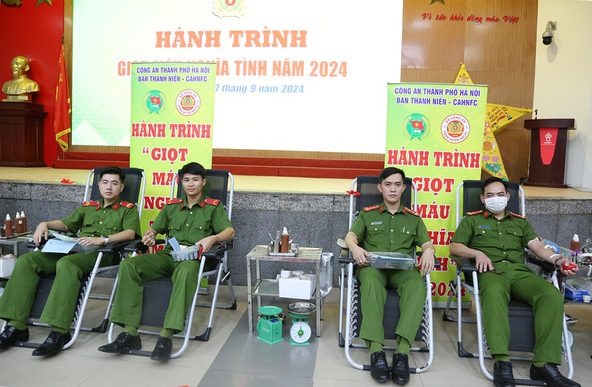 Đây là hoạt động ý nghĩa cần được nhân rộng để nhiều người cùng tham gia Đây là hoạt động ý nghĩa cần được nhân rộng để nhiều người cùng tham gia