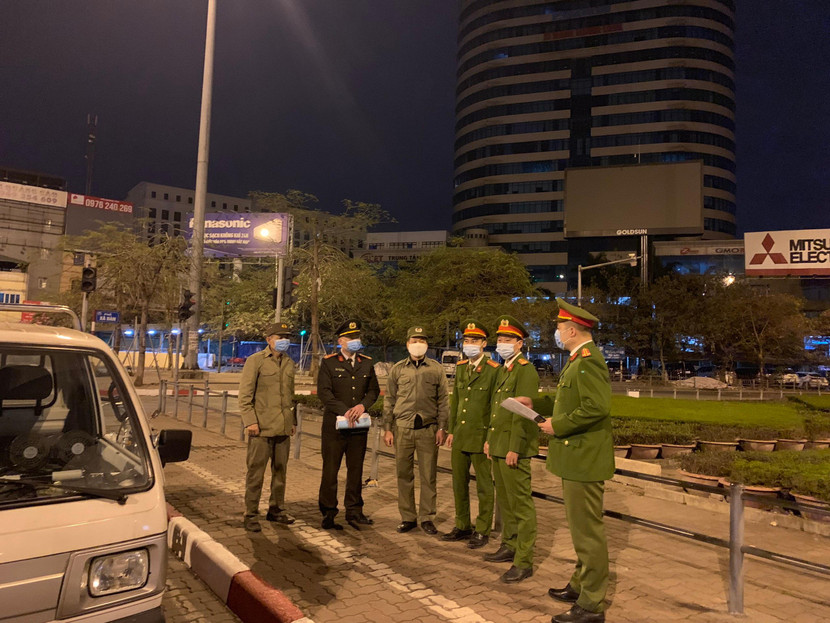 Lực lượng tuần tra tại ngã tư Giải Phóng - Xã Đàn để phòng ngừa đua xe