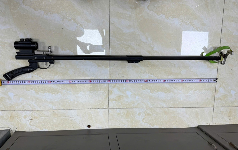 Khẩu súng ná cao su bắn bi Khẩu súng ná cao su bắn bi