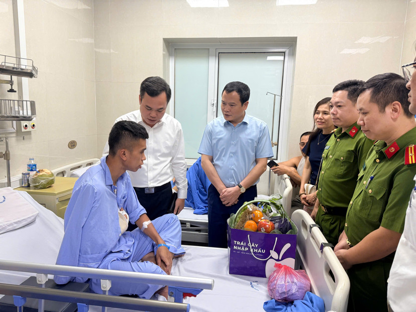 Lãnh đạo phường Láng thăm, động viên Hạ sỹ Nguyễn Minh Đức