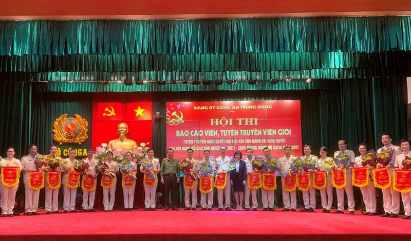 Khai mạc Hội thi báo cáo viên, tuyên truyền viên giỏi