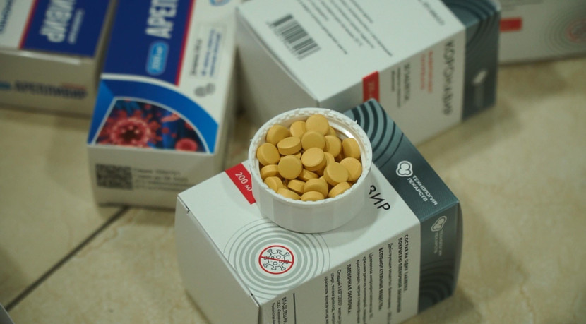 Mỗi hộp thuốc có giá trên thị trường hơn 3 triệu đồng