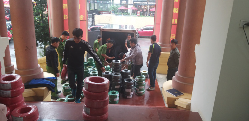 Lực lượng Công an đã thu hồi toàn bộ số tang vật được các đối tượng tất tán ở nhiều tỉnh, thành phố Lực lượng Công an đã thu hồi toàn bộ số tang vật được các đối tượng tất tán ở nhiều tỉnh, thành phố