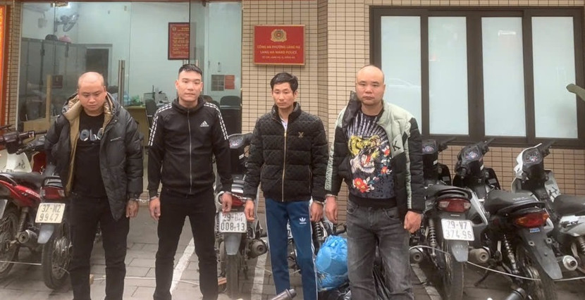 Nhóm đối tượng trộm cắp, tiêu thụ tài sản bị Công an thành phố Hà Nội bắt giữ Nhóm đối tượng trộm cắp, tiêu thụ tài sản bị Công an thành phố Hà Nội bắt giữ