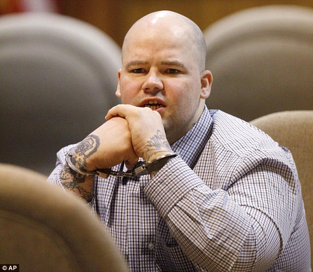 Bị cáo Joshua Durcho, 29 tuổi Bị cáo Joshua Durcho, 29 tuổi