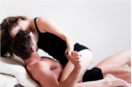 Chung thủy với nửa kia để chuyện "yêu" thăng hoa hơn ảnh 1