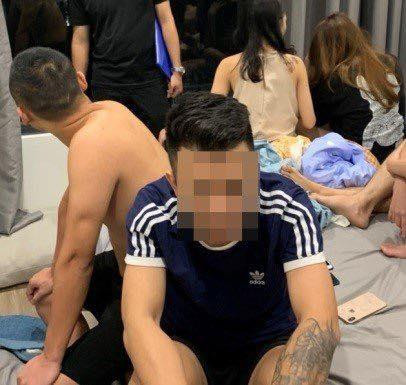 Nhóm nam nữ tụ tập bay lắc trong chung cư cao cấp Nhóm nam nữ tụ tập bay lắc trong chung cư cao cấp