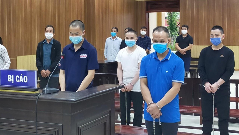 Nhóm đối tượng mua bán ma túy dùng súng bắn vào lực lượng Công an, làm một đồng chí hi sinh Nhóm đối tượng mua bán ma túy dùng súng bắn vào lực lượng Công an, làm một đồng chí hi sinh