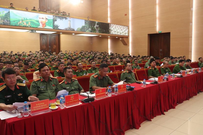 Toàn cảnh hội nghị