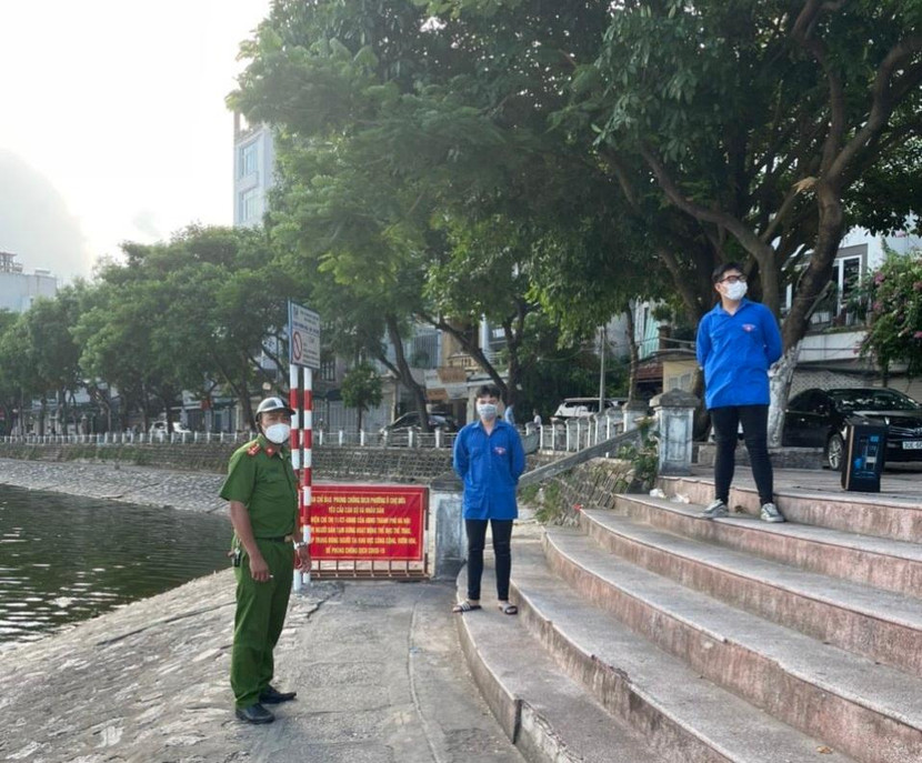 Các chốt làm nhiệm vụ tại khu vực công cộng, vườn hoa, hồ.... Các chốt làm nhiệm vụ tại khu vực công cộng, vườn hoa, hồ....