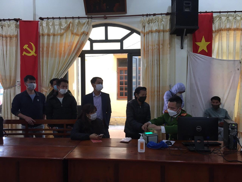 Lực lượng Công an huyện Mỹ Đức cấp căn cước công dân cho nhân dân trong ngày đầu xuân mới Lực lượng Công an huyện Mỹ Đức cấp căn cước công dân cho nhân dân trong ngày đầu xuân mới