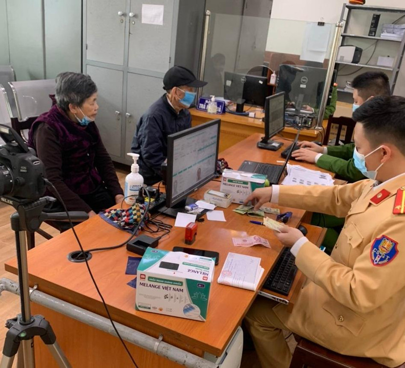 Công an huyện Mỹ Đức làm căn cước công dân cho người dân Công an huyện Mỹ Đức làm căn cước công dân cho người dân