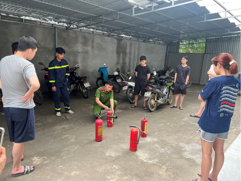 Hướng dẫn người thuê trọ kỹ năng sử dụng phương tiện PCCC Hướng dẫn người thuê trọ kỹ năng sử dụng phương tiện PCCC